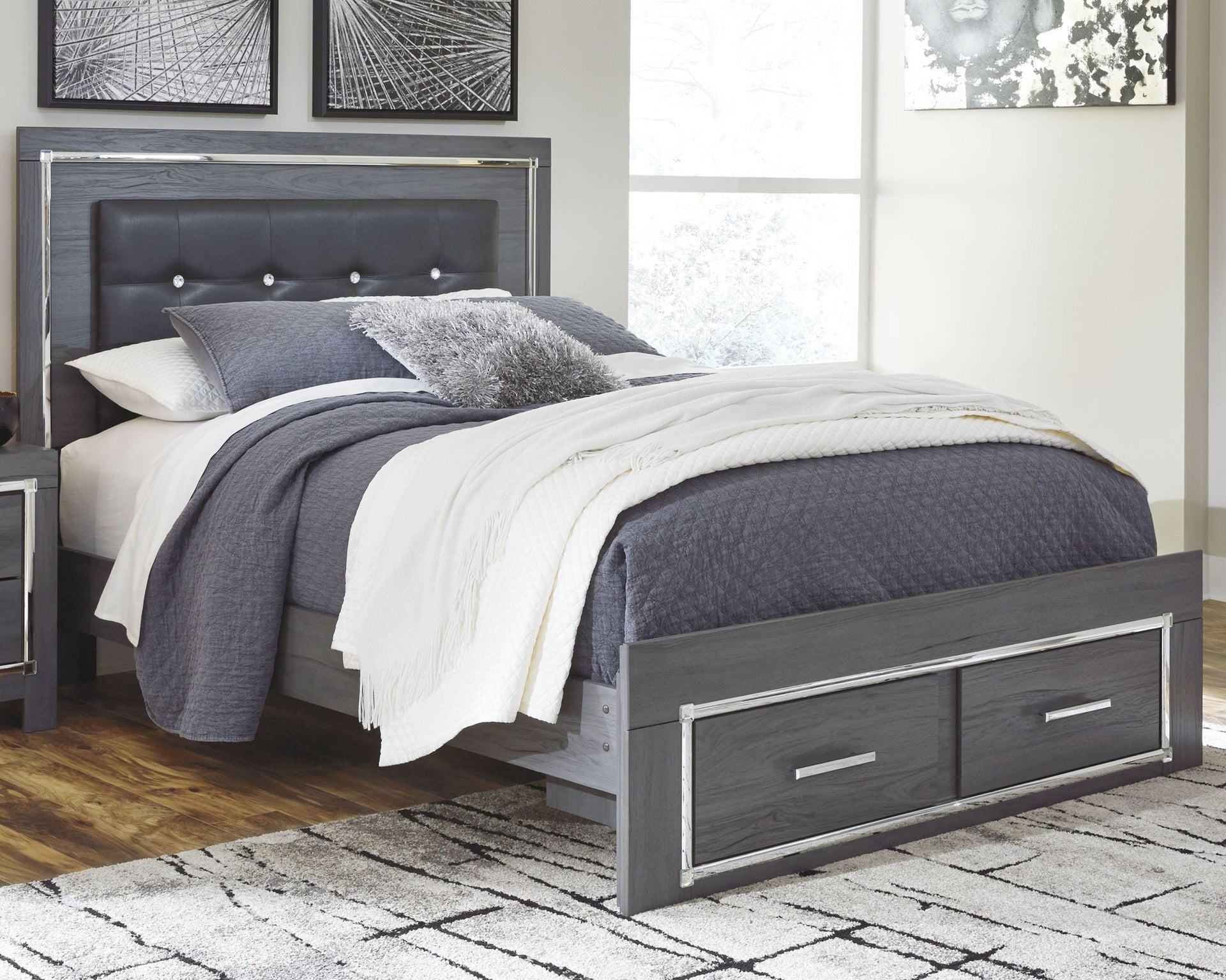 Lodanna - Queen Panel Bed With 2 Storage Drawers - Gray