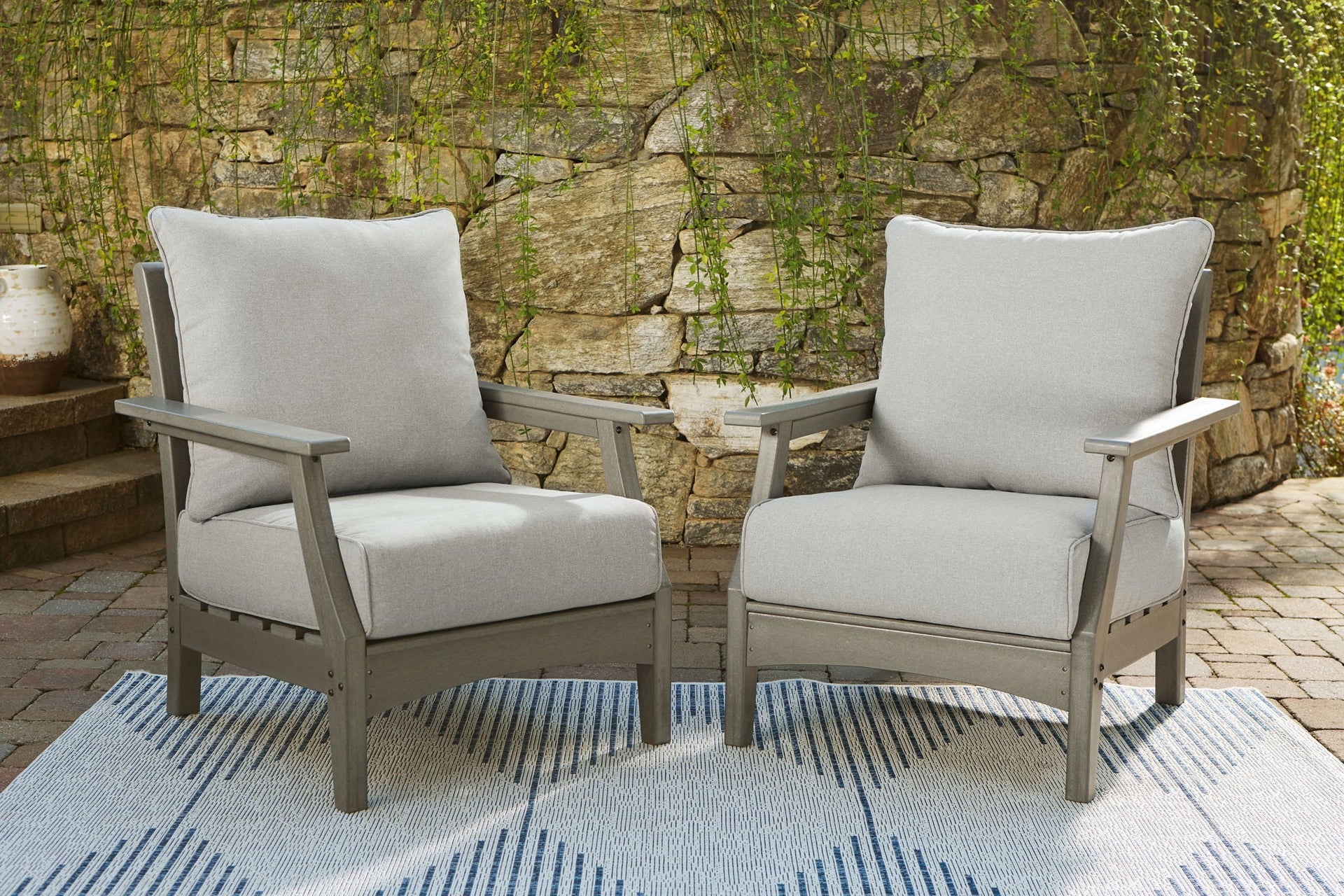 Visola - Lounge Chair w/Cushion - Gray