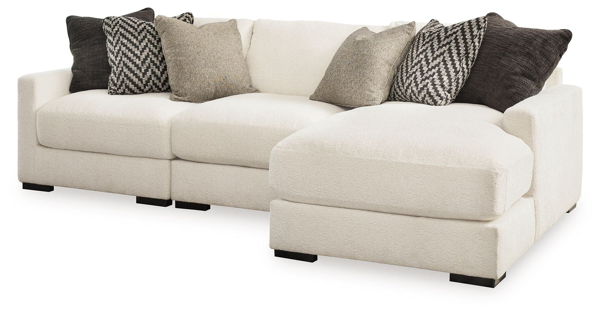 Elissa Court - 3-Piece Sectional Sofa With Raf Corner Chaise - Vanilla
