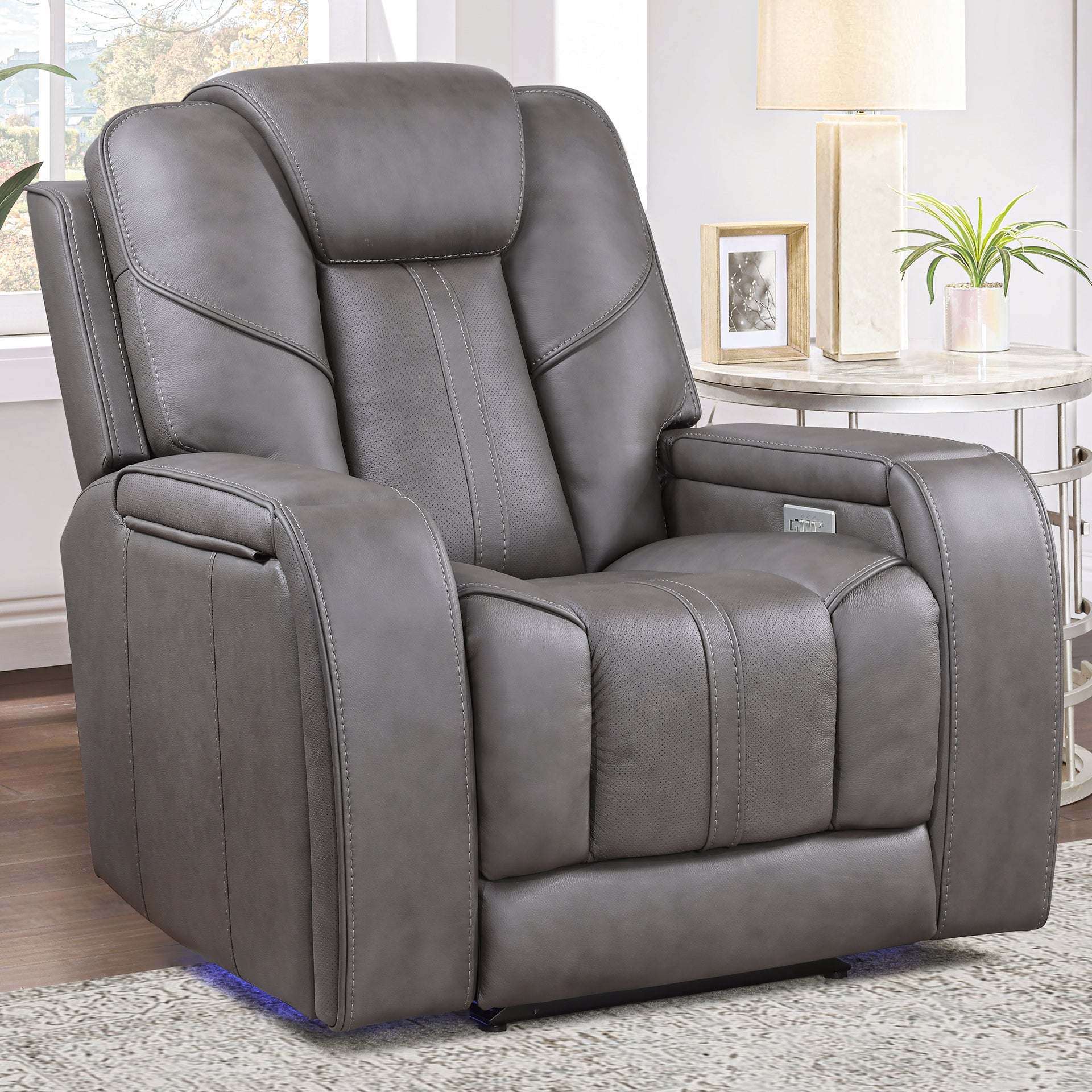 Daniel Power Recliner